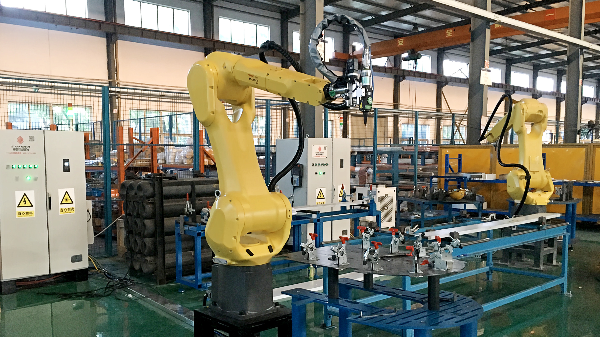 斯塔克機(jī)器人三維激光切割機(jī)