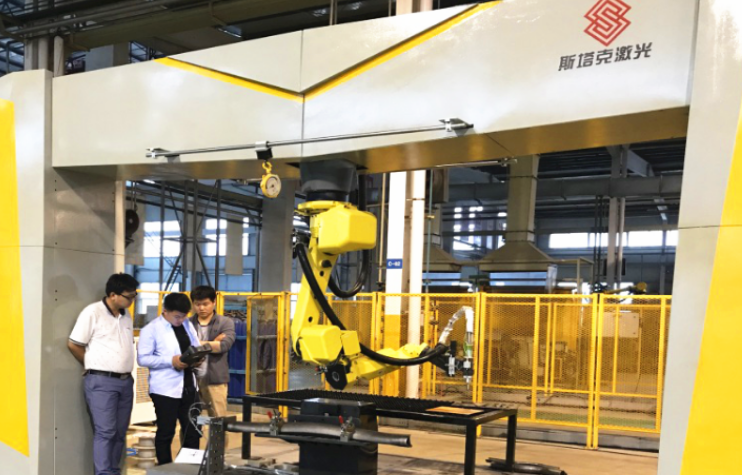 斯塔克機(jī)器人激光切割機(jī)
